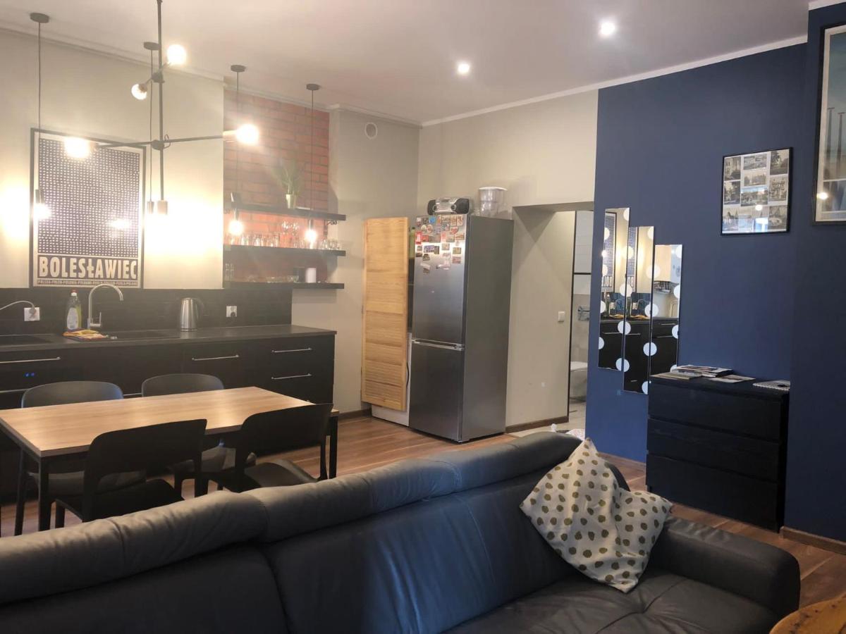 Apartament Srodmiescie 1 Sypialnia Oraz 1 Salon Wałbrzych Esterno foto