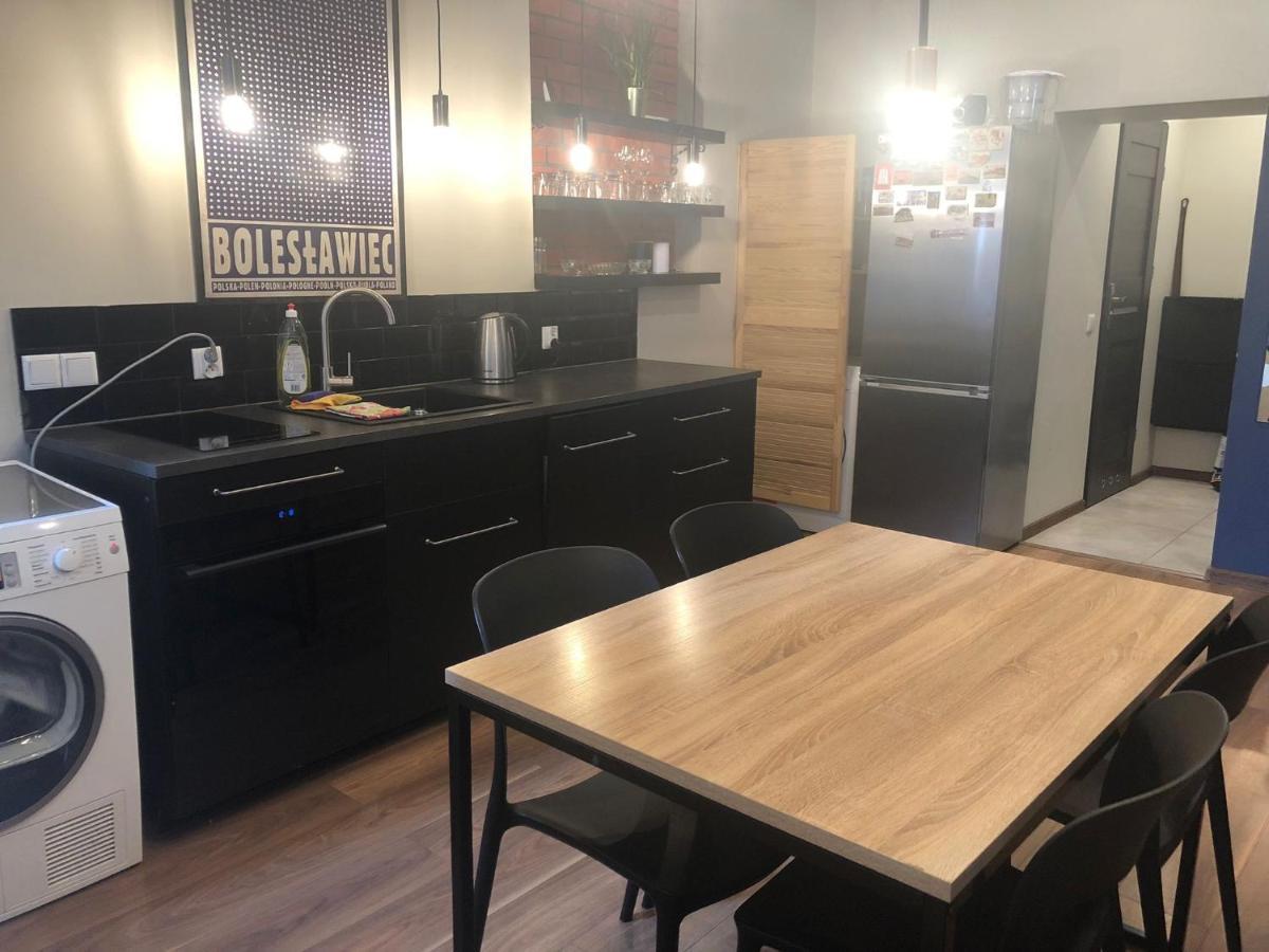 Apartament Srodmiescie 1 Sypialnia Oraz 1 Salon Wałbrzych Esterno foto