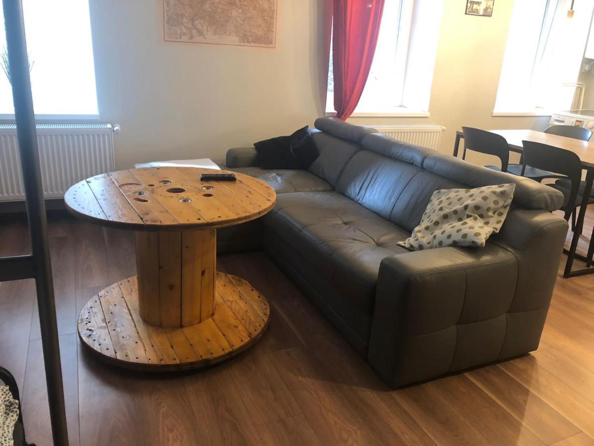 Apartament Srodmiescie 1 Sypialnia Oraz 1 Salon Wałbrzych Esterno foto