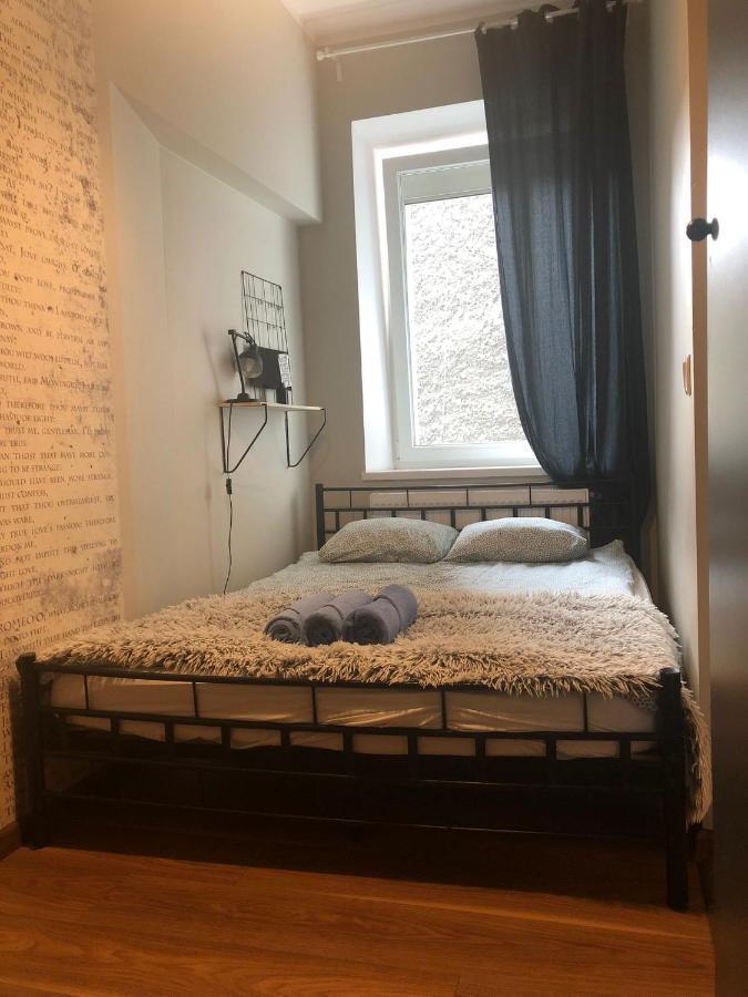 Apartament Srodmiescie 1 Sypialnia Oraz 1 Salon Wałbrzych Esterno foto